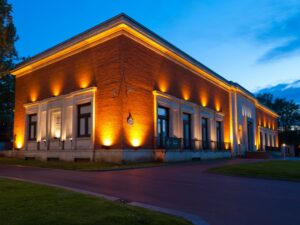 Museum of fine arts of Bilbao at dusk.